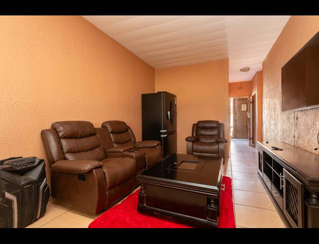 2 BEDROOM APARTMENT RENTED IN HADDON